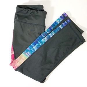 Aeropostale Live Love Dream Capri Leggings